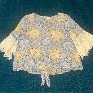 Yellow and White Tie Front Blouse with Flutter Sleeves